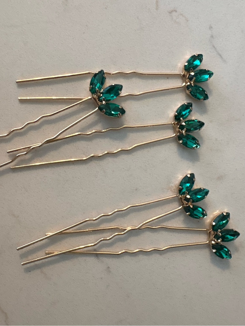 Emerald Green Rhinestone Hair Pins — new
Formal, updo, prom, wedding ready!